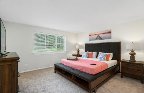 Terra House Tacoma - EV Power Station, Crib, Stroller, High Chair - Foto 12