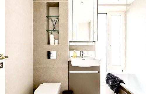 Executive Waterfront Split Penthouse - Foto 25