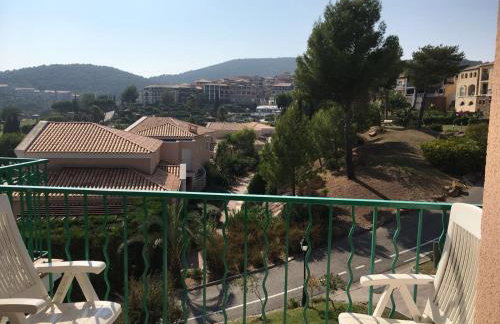 Appartement à Cap Estérel Agay- Village Pierre et Vacances Quartier Belvédère Piscines et parking inclus - Foto 13