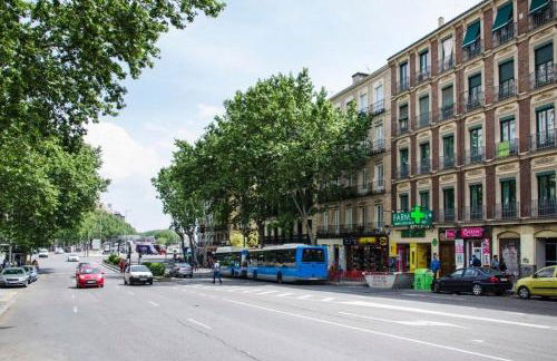 Stunning Stylish 4BD 3BTH - City Center-Atocha - Photo 42