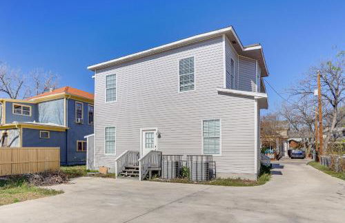 Walk to Parks and Dining Pet-Friendly Home with Yard! - Foto 23