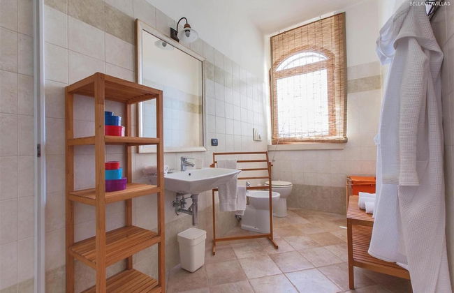 296 Casale Tipico con Piscina a Santa Maria al Bagno - Foto 31