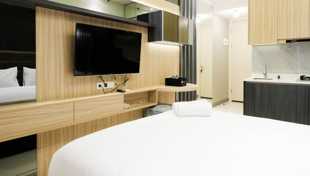 Warm Studio With Access To Mall At Supermall Mansion Apartment - Foto 5, Habitación