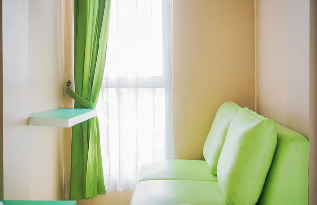 Cozy Studio Apartment at Tamansari Skylounge near Soetta Airport - Foto 8