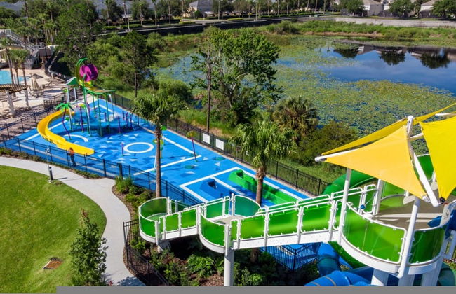 This Amazing 6 Bedroom Property With a Lake View - Foto 60