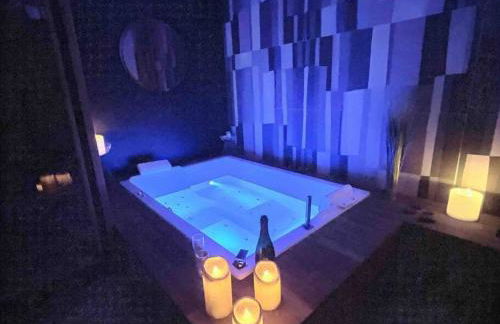 La suite du 21 - jacuzzi - sauna - centre ville - Foto 27