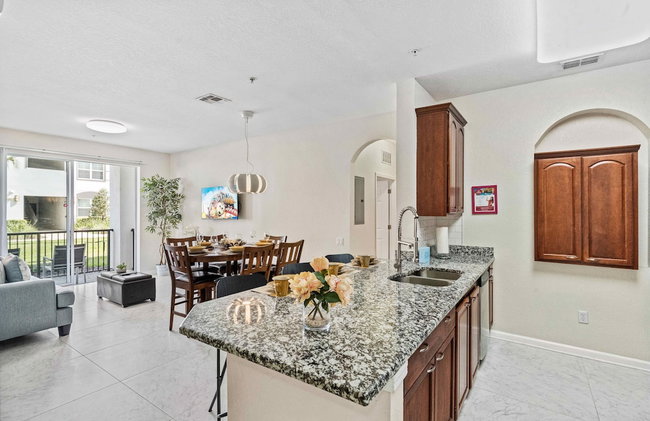 First Floor Vista Cay Condo W/free Resort Access! - Foto 5