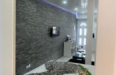 The Cedar Tree Studio - Photo 12