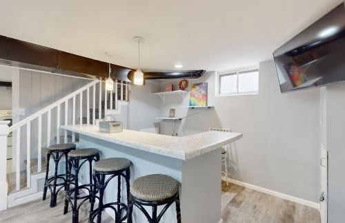 2 Mi to Beach! Hot Tub Haven in Michigan City - Foto 26