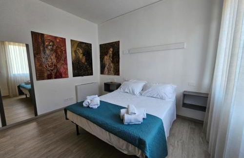 Libra Apartment - near Train Station & Wi-Fi - Foto 1