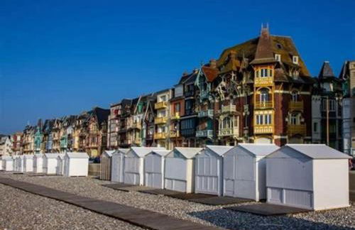 La Baigneuse maison avec jardinet et parking privé, à 200 m plage - Foto 76