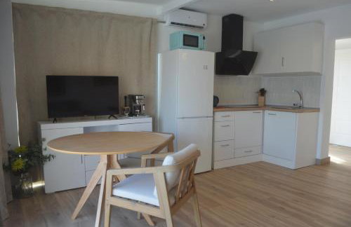Espectacular Suite Privada a pie de playa y mar en CHALET ROQUETES - Foto 54