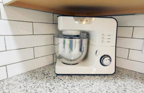 Spacious home away from home! Hot tub! - Photo 59