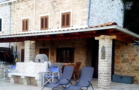 Green Marble Pool Cottage 3 BR in 2 adjoining stone buildings on a 2 acre private land - Foto 9