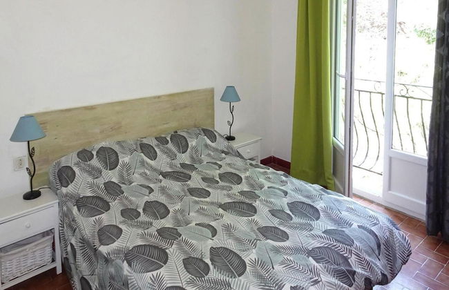 Holiday Home With Swimming Pool - Photo 13