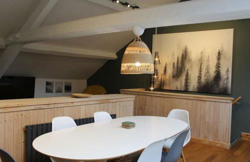 Stylish & Spacious Town Centre Duplex Apartment - Photo 12