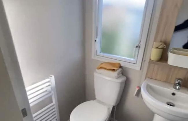 Impeccable 3-bed Caravan in Clacton-on-sea - Foto 9