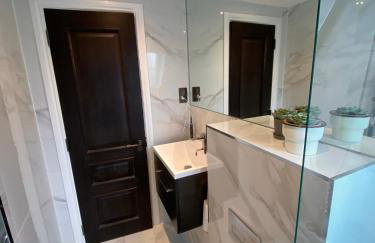 Beautiful Penthouse in centre of Winchester - Photo 14
