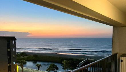 Luxe by the Sea - 5-Star Beachfront Escape - Foto 3