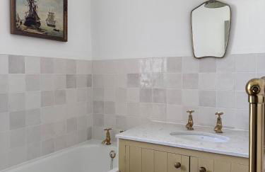 The Old Piggery, countryside barn with hot tub - Foto 38