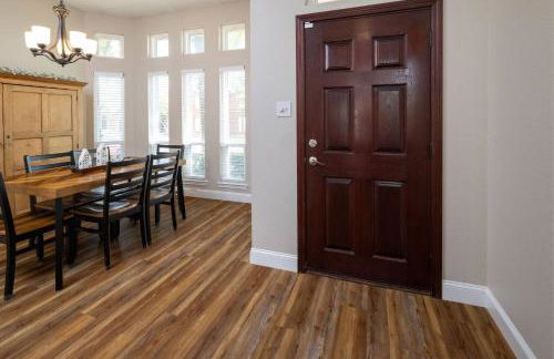 Pool, Games & World Cup Fun for the Whole Family - Foto 46