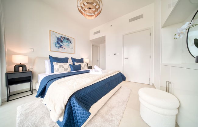 Classy Downtown 2BR w City View Balcony - Photo 37