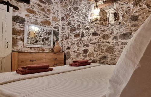 Mesavlia Traditional Stone House - Photo 16