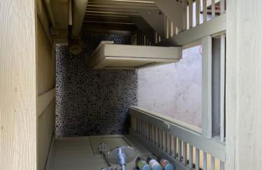 NEW Couples Retreat - sleeps 2 adults + 2 children - Foto 23