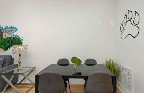 Queen City's Den Uptown - Photo 28