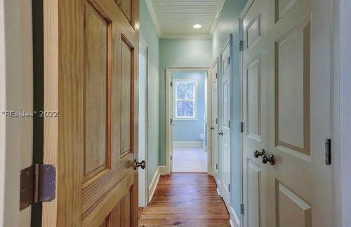 The Bluffton Village Home - 5 BR in Old Town w Carriage Home - Foto 35