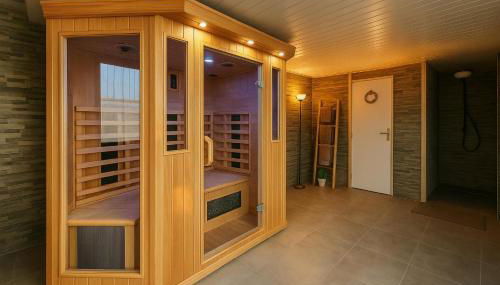 Sisters spa room - Photo 3