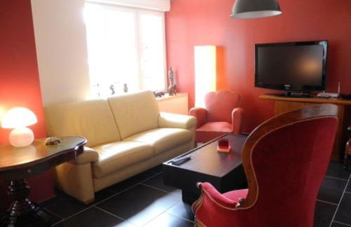 Le banc sous les tilleuls - Foto 2