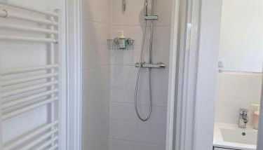 Studio lumineux 2 pers Olivet Avenue Loiret - Photo 5, towels, Shower