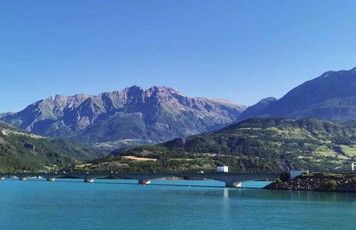 Duplex cocooning avec vue lac et montagnes - Photo 14