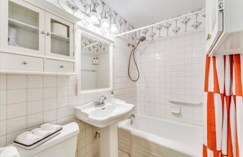 A Retro Retreat for Shaken or Stirred Memories - Foto 17