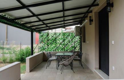 Sefis House - Photo 6