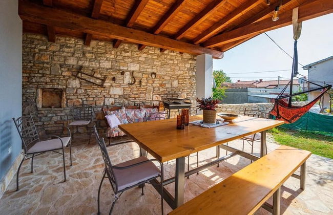 Charming House With Garden and BBQ in Galizana - Photo 32