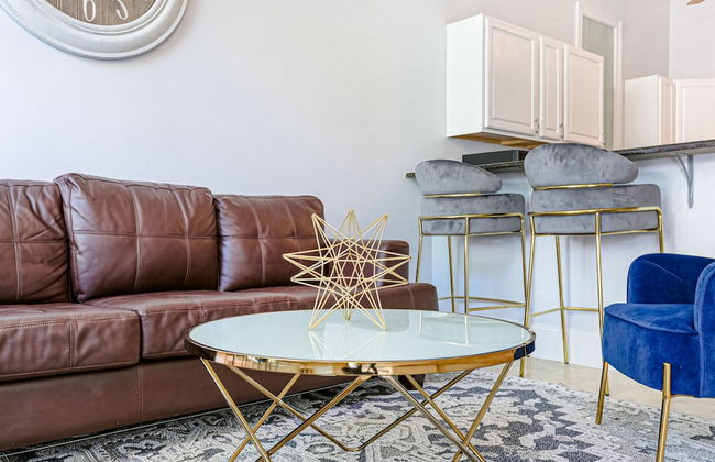 Modern 3BR Condo With Pool - Foto 49