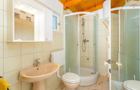 2 Bedroom Lovely Home In Punta Kriza - Foto 36