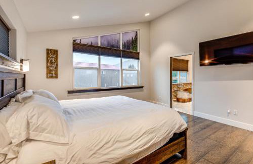 Mendenhall Valley Escape with Furnished Deck! - Foto 8