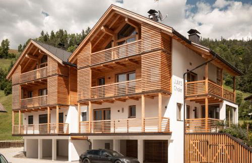 Chalet Lumis - Photo 1