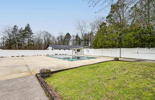 half Mi to Beach and Lake Michigan Condo with Pool! - Foto 24