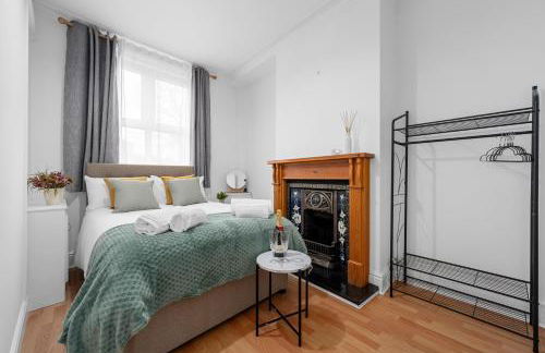 Cosy well-connected 3-bed house - Photo 5