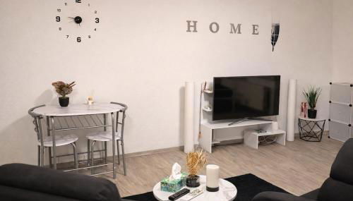 Bright & Cozy Studio with Relax Area & Kitchen - Foto 3