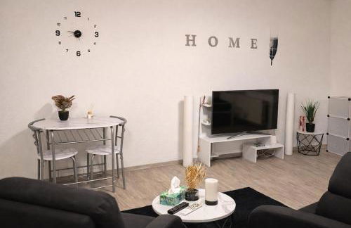 Bright & Cozy Studio with Relax Area & Kitchen - Foto 3