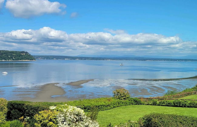 Colonial Bluff House Above the Sea by Avantstay - Foto 51