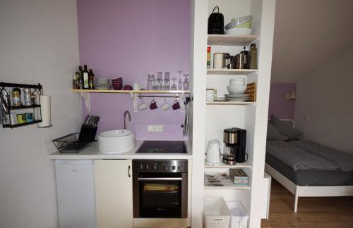 Holiday Home in Forest with Terrace & BBQ - Foto 100