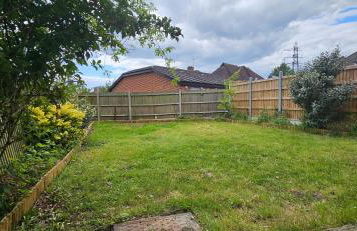 Spacious Home Near Wembley, Free Parking, Close to Tube, Garden - Photo 22