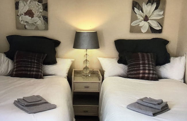 Lazy Nest - Sleeps 4, Parking, Garden & Hammocks - Foto 2