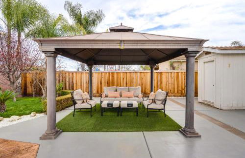 Outdoor Oasis and Hot Tub! Spacious Clovis Home - Foto 39